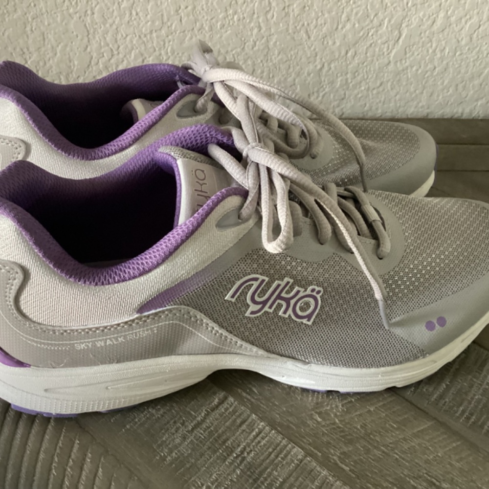 Ryka SKY WALK RUSH women’s Shoes, size 9 - Picture 3 of 8